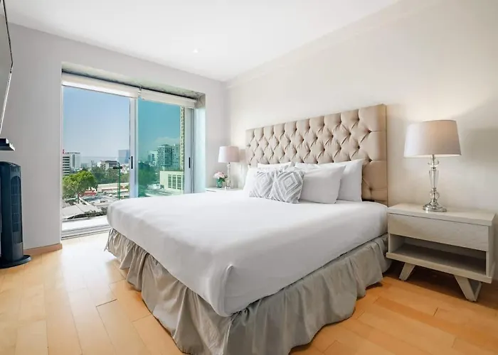 Polanco 2br Skyline Balcony Gym & Sauna Apartment *