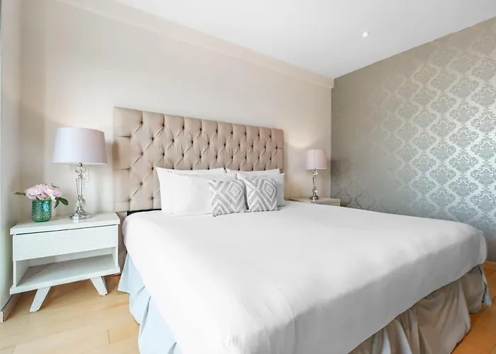 Polanco 2br Skyline Balcony Gym & Sauna